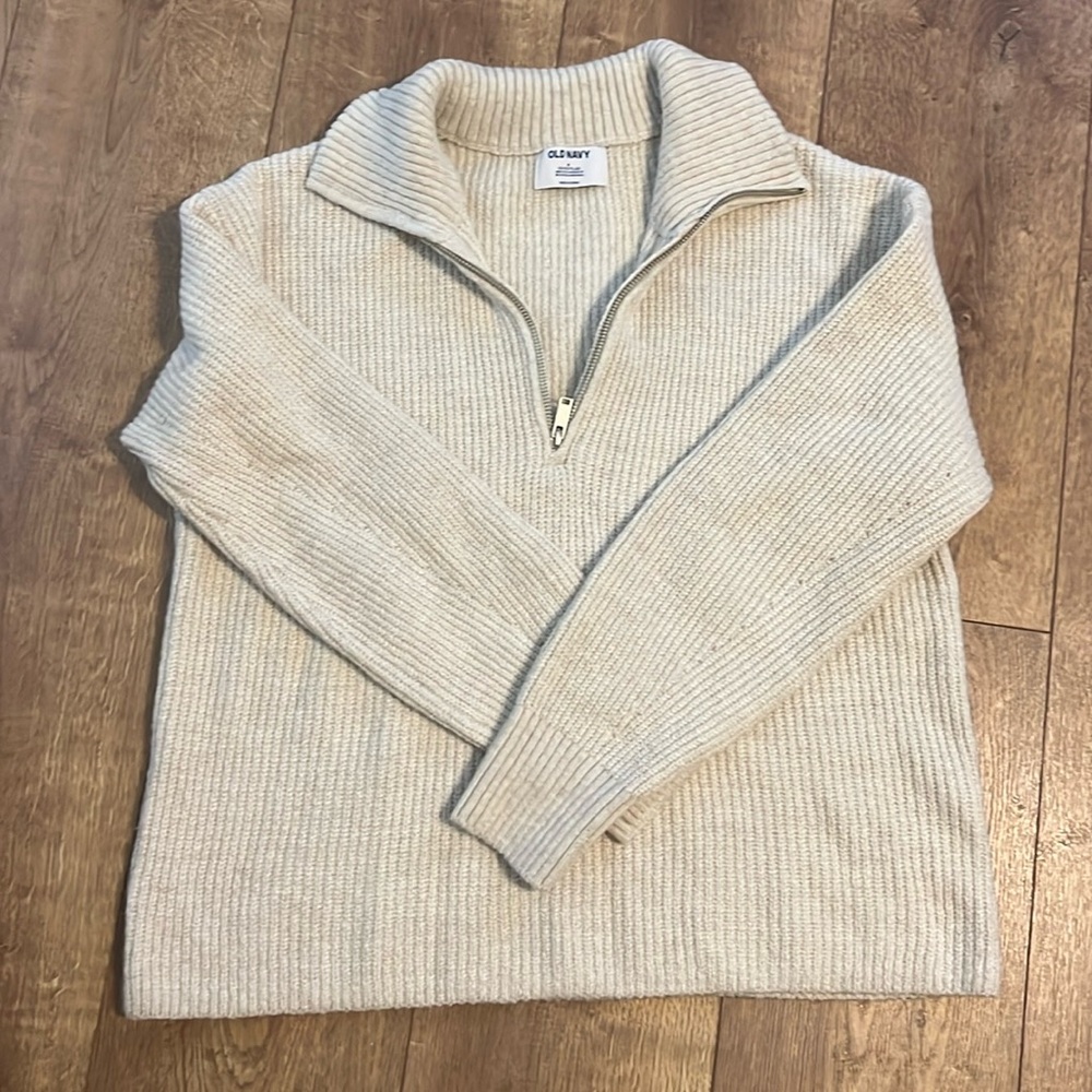 Old Navy knit sweater pullover